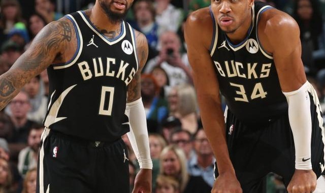 球速体育网址-查出血栓一个月后火线复出 利拉德气喘吁吁难救主